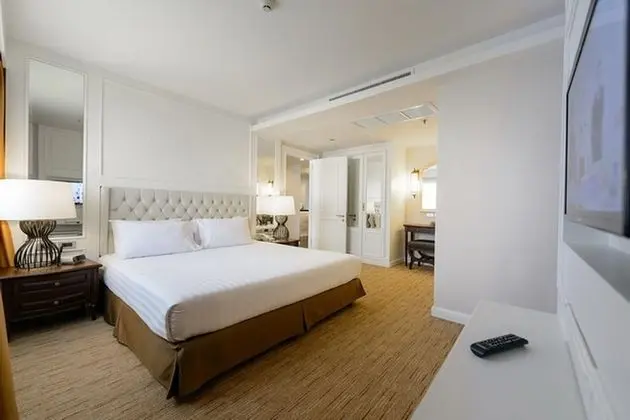 One Bedroom Platinum Suite