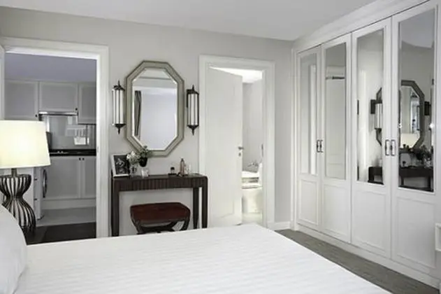 One Bedroom Platinum Suite