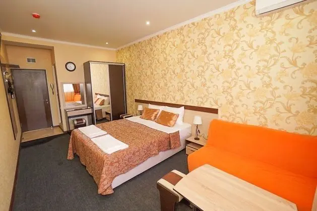 Standard Üç Kişilik Oda, Balkon