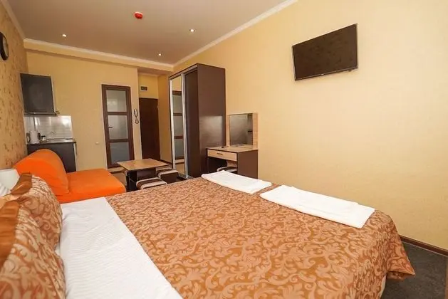 Üç Kişilik Oda, Balkon (Studio)