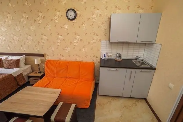 Üç Kişilik Oda, Balkon (Studio)