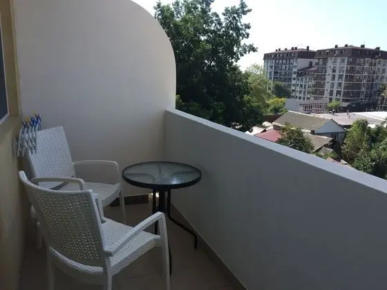 Üç Kişilik Oda, Balkon (Studio)