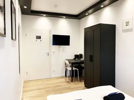 Standard Tek Büyük Yataklı Oda