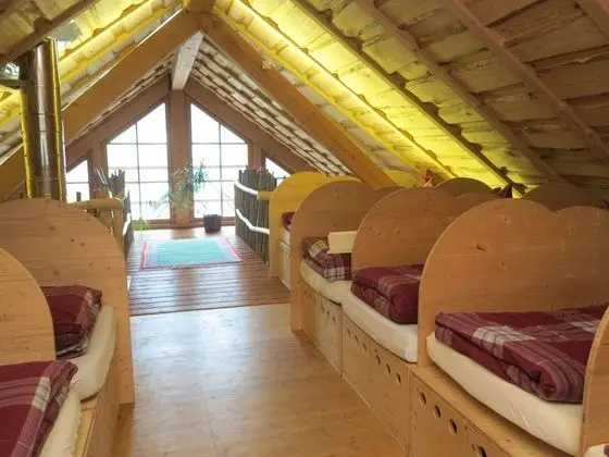 Ev, 1 Büyük (Queen) Boy Yatak