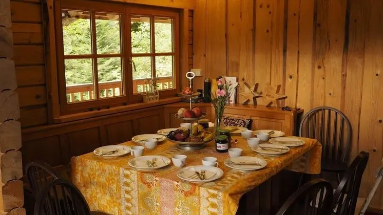 Ev, 1 Büyük (Queen) Boy Yatak