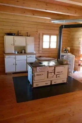 Ev, 1 Büyük (Queen) Boy Yatak