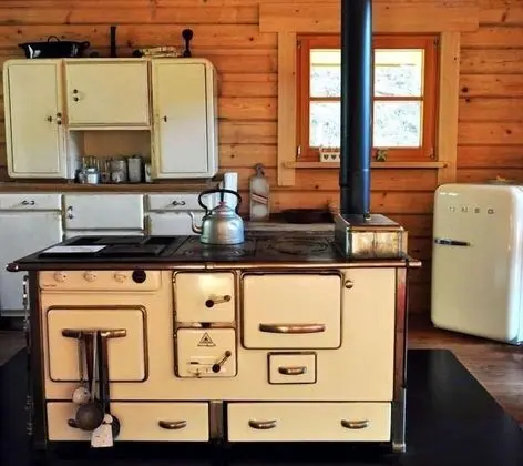 Ev, 1 Büyük (Queen) Boy Yatak