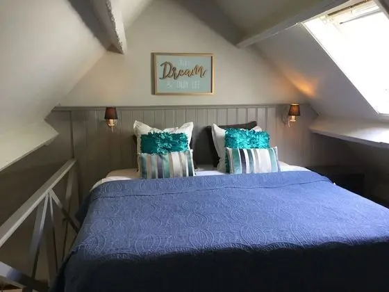 Standard Tek Büyük veya İki Ayrı Yataklı Oda