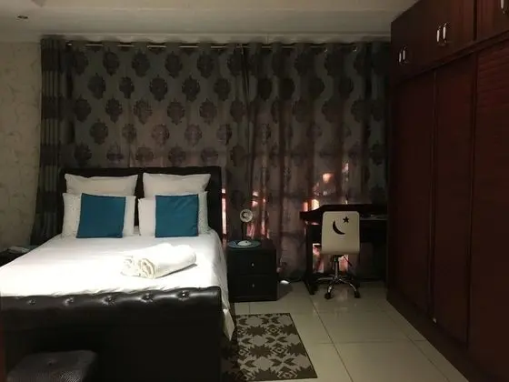 Executive Tek Büyük Yataklı Oda