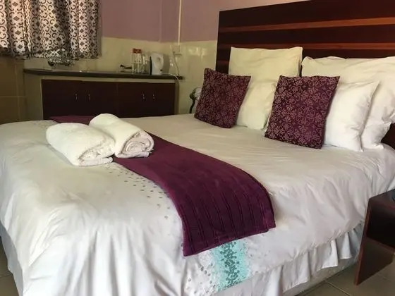 Luxury Tek Büyük Yataklı Oda