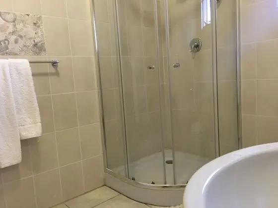 Luxury Tek Büyük Yataklı Oda