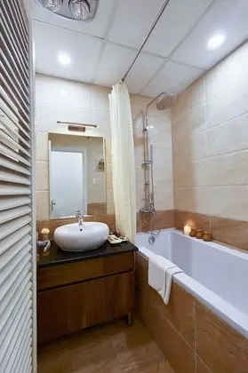 Executive Apart Daire, 1 En Büyük (King) Boy Yatak, Küçük Mutfak, Şehir Manzaralı