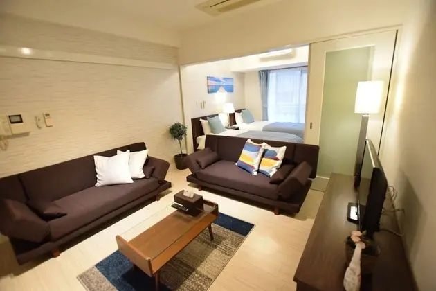 Apart Daire (Bloom Nagahori 302)