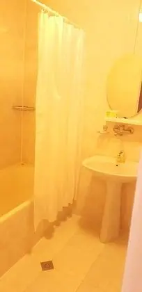 Dört Kişilik Oda, Birden Çok Yatak, Dağ Manzaralı