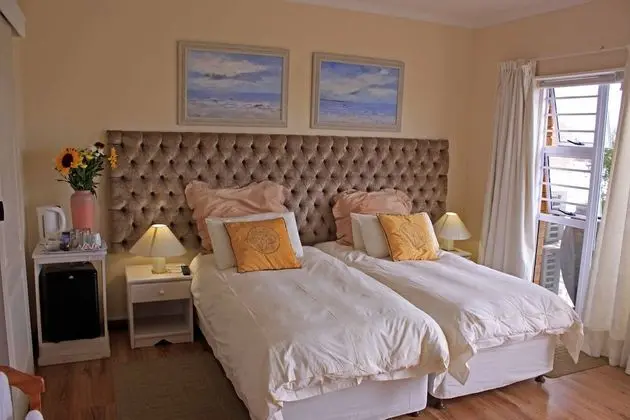 İki Ayrı Yataklı Oda (Room 2)