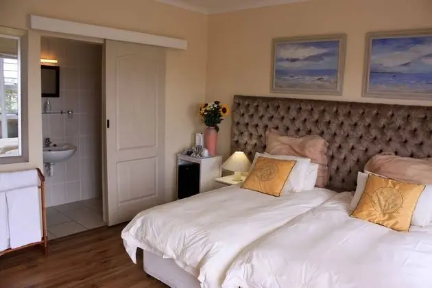 İki Ayrı Yataklı Oda (Room 2)