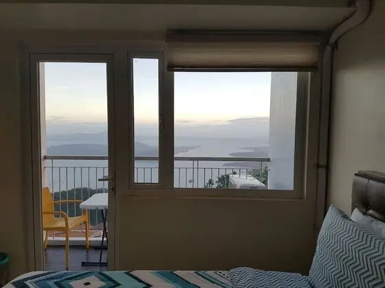 Apart Daire, Göl Manzaralı