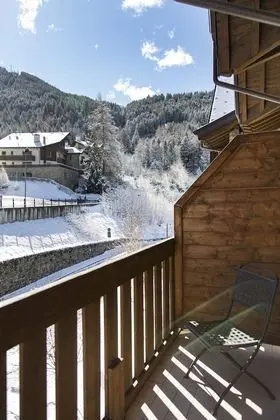 Standard Tek Büyük veya İki Ayrı Yataklı Oda, Balkon
