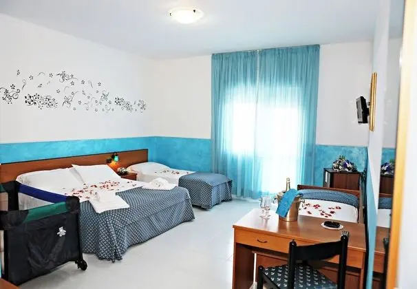 Family Dört Kişilik Oda, Deniz Manzaralı