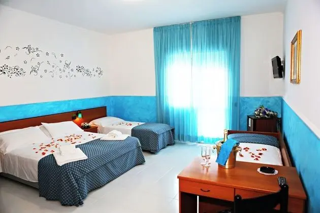 Family Dört Kişilik Oda, Deniz Manzaralı