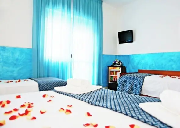 Family Dört Kişilik Oda, Deniz Manzaralı