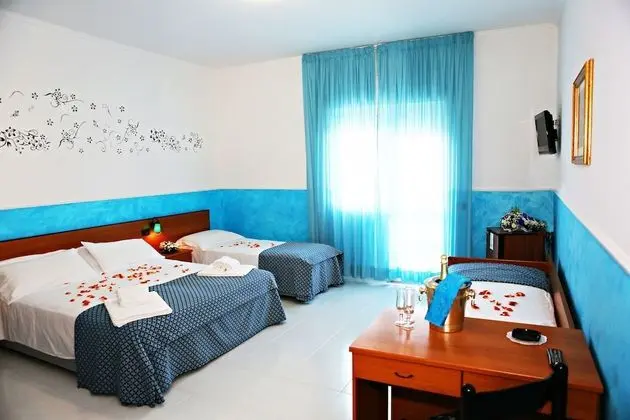 Family Dört Kişilik Oda, Deniz Manzaralı