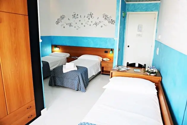 Superior Üç Kişilik Oda, Deniz Manzaralı