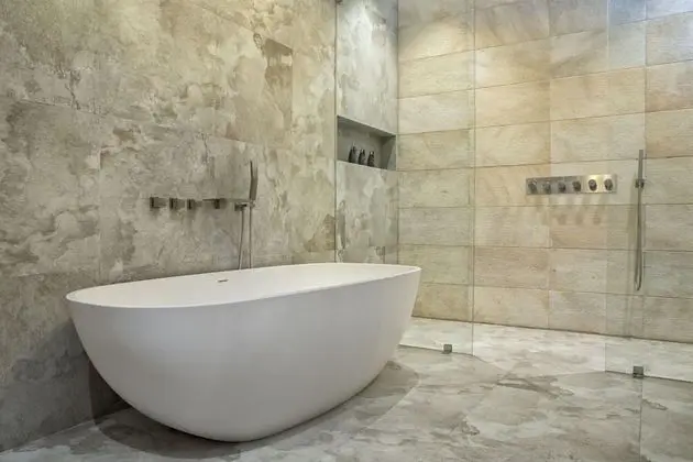 Master Suite with Bathtub