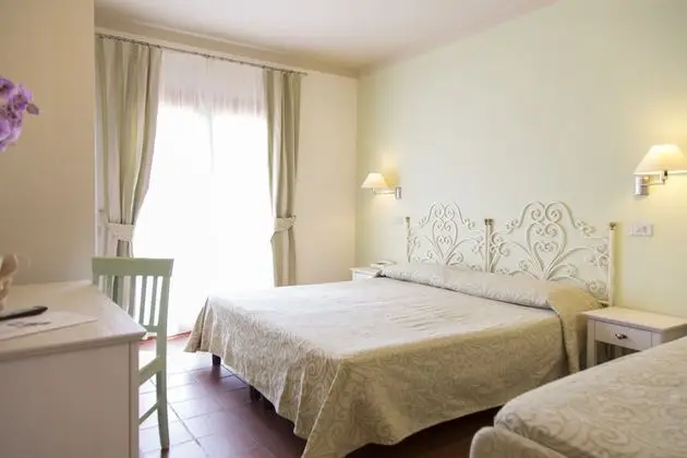 Standard Üç Kişilik Oda, Deniz Manzaralı