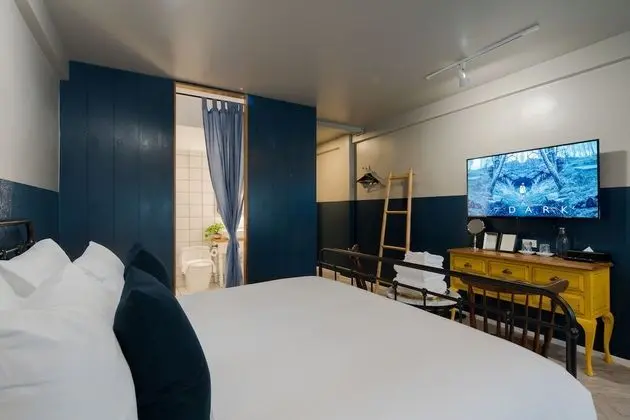 Deluxe Double Bed