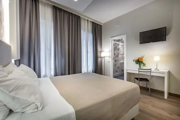 Standard Tek Büyük veya İki Ayrı Yataklı Oda