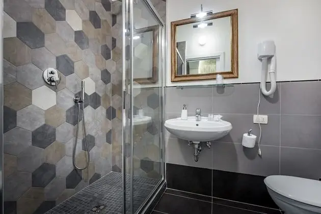 Standard Tek Büyük veya İki Ayrı Yataklı Oda