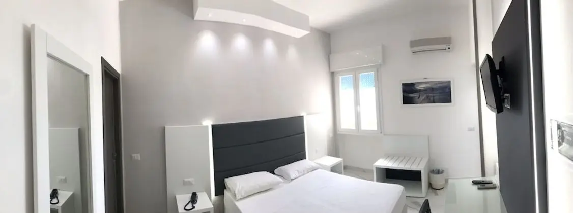 Üç Kişilik Oda