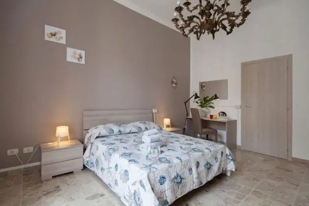 Tek Büyük Yataklı Oda, Ortak Banyo (balcony, 5 Terre)