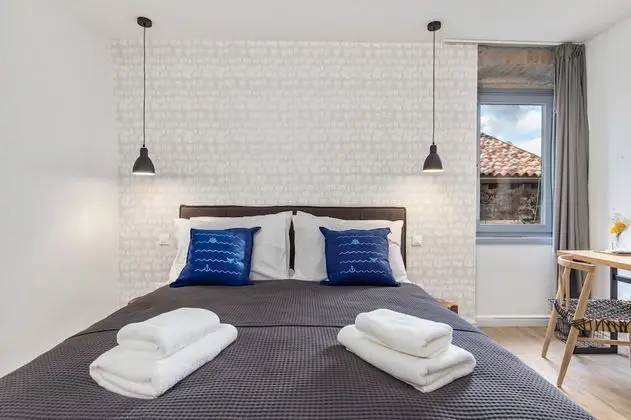 Superior Tek Büyük Yataklı Oda (1)