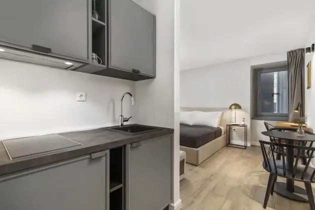 Tek Büyük Yataklı Oda