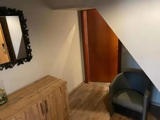 Exclusive Tek Büyük Yataklı Oda