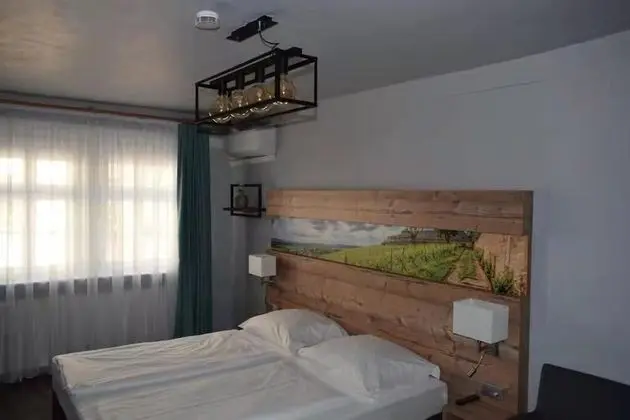 Exclusive Tek Büyük Yataklı Oda