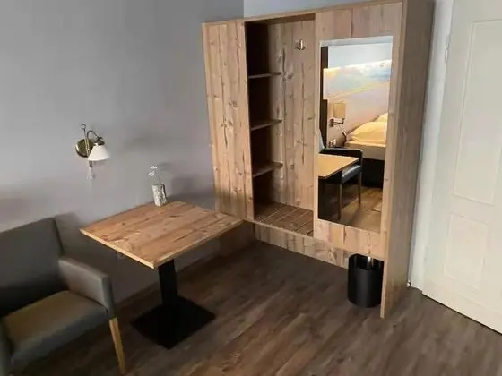 Exclusive Tek Büyük Yataklı Oda