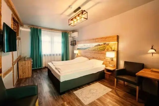 Exclusive Tek Büyük Yataklı Oda