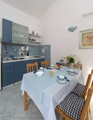 Apart Daire (Blue - 100 m from sandy beach - A1(3+)