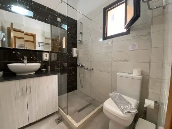 Double Room Pool Front Sharing Pool