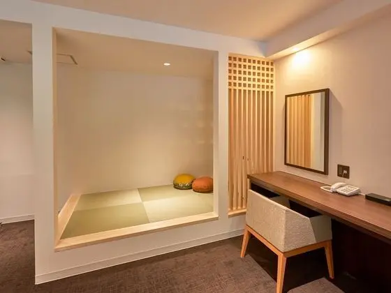 Superior Oda (Japanese and Western Style)