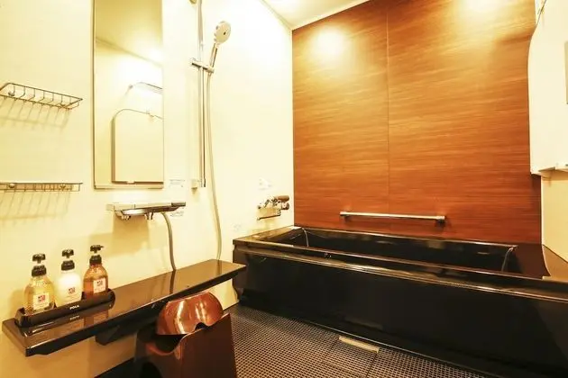 Superior Oda (Japanese and Western Style)