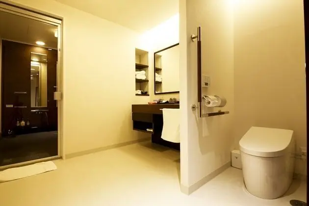 Superior Oda (Japanese and Western Style)