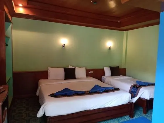 Üç Kişilik Oda (Air Con)