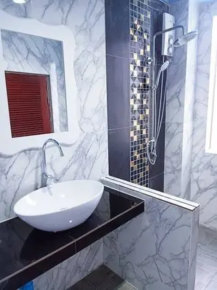 Üç Kişilik Oda (Air Con)