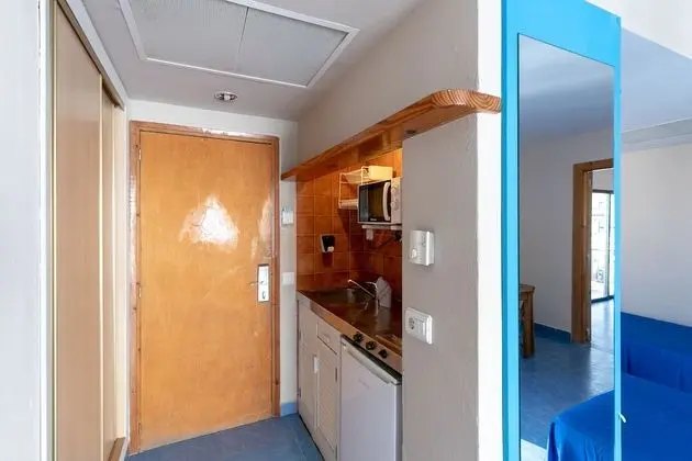 Basic Apart Daire, Balkon