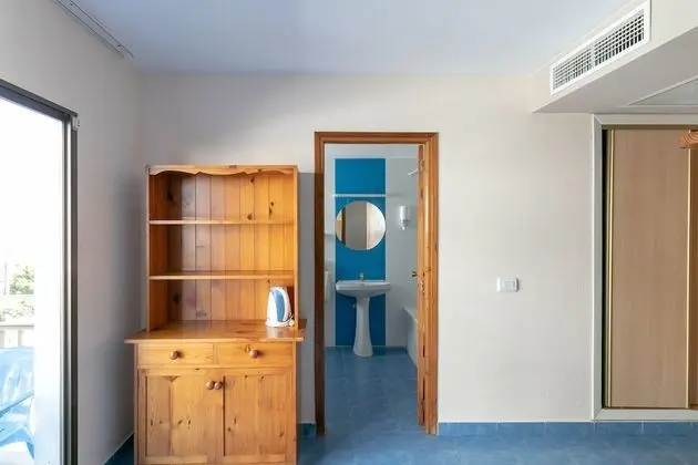 Basic Apart Daire, Balkon