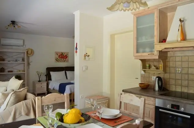 Romantic Stüdyo, Bahçe Manzaralı